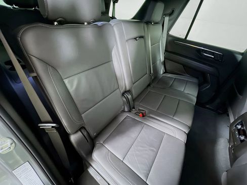 Used 2025 Chevrolet Tahoe LT image 28