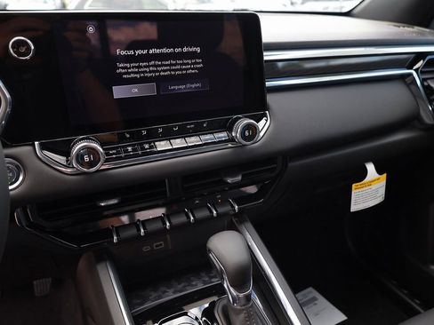 New 2026 GMC Canyon Elevation w/ Convenience Package image 15