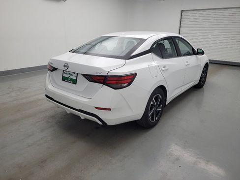 Used 2024 Nissan Sentra SV FWD image 9
