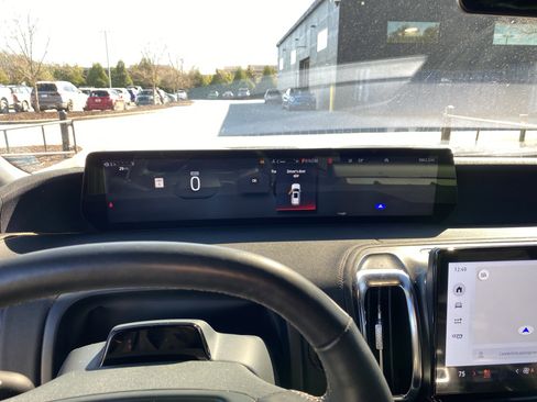 Used 2025 Ford Expedition Tremor image 32