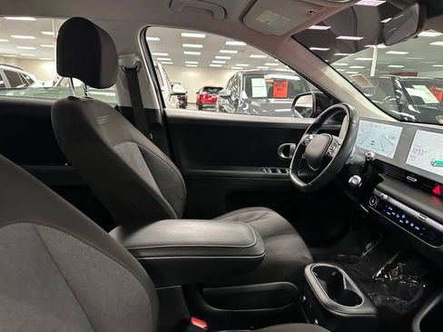 Used 2023 Hyundai Ioniq 5 SE image 31