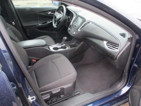 Used 2017 Chevrolet Malibu LS image 7