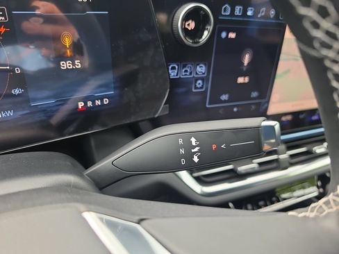 New 2026 Chevrolet Equinox EV LT FWD image 20