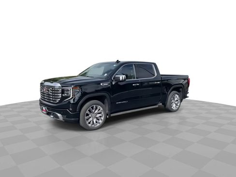 Used 2023 GMC Sierra 1500 Denali w/ Denali Reserve Package AWD/4WD image 4