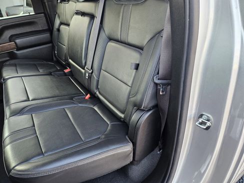 Used 2023 Chevrolet Silverado 2500 High Country image 28