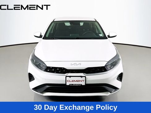 Used 2024 Kia Forte LXS FWD image 3