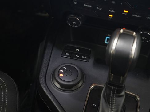 Used 2019 Ford Ranger XLT w/ Equipment Group 301A Mid image 17