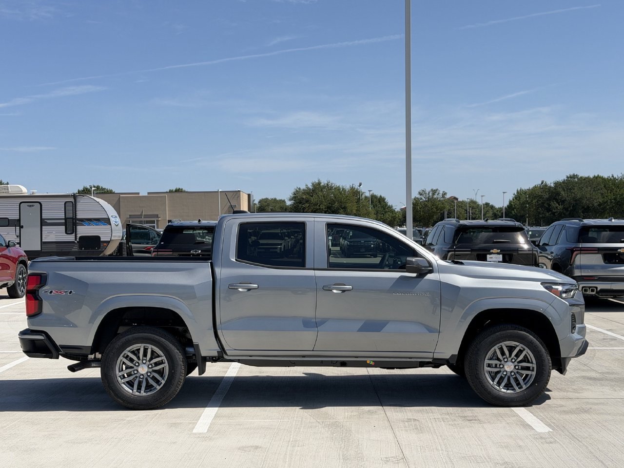 New 2026 Chevrolet Colorado LT w/ LT Convenience Package AWD/4WD image 3