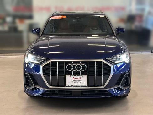 Used 2023 Audi Q3 2.0T Premium Plus w/ Premium Plus Package AWD/4WD image 2