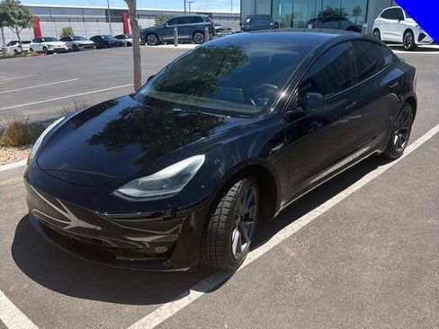 Used 2023 Tesla Model 3 Standard Range RWD image 3