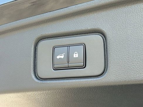 New 2026 Nissan Pathfinder SV AWD/4WD image 20