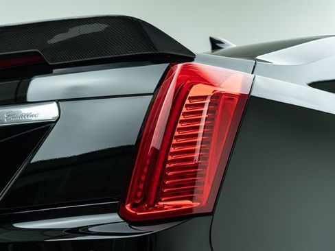 Used 2018 Cadillac CTS V w/ Luxury Package image 15