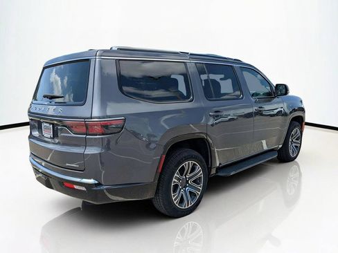Used 2024 Jeep Wagoneer Series II AWD/4WD image 4