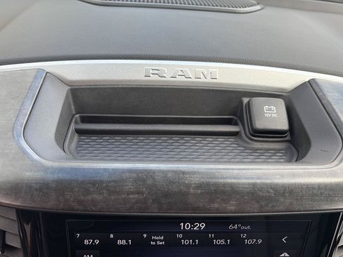 Used 2020 RAM 1500 Big Horn AWD/4WD image 16