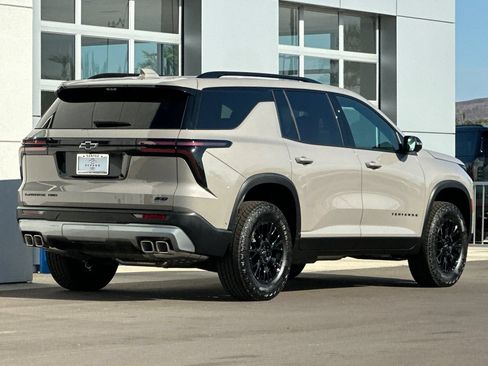 New 2026 Chevrolet Traverse Z71 w/ Enhanced Driving Package AWD/4WD image 4