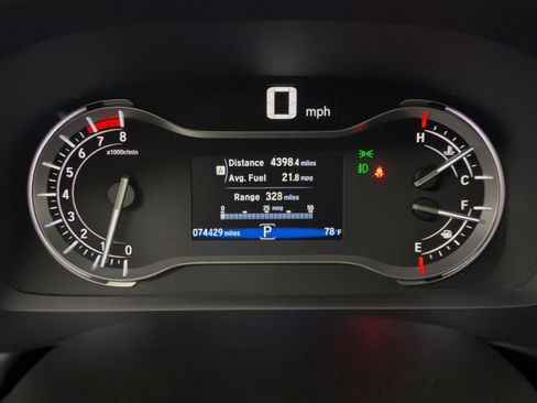 Used 2017 Honda Pilot Touring image 23
