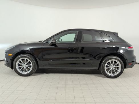 Certified 2025 Porsche Macan Turbo AWD/4WD image 2