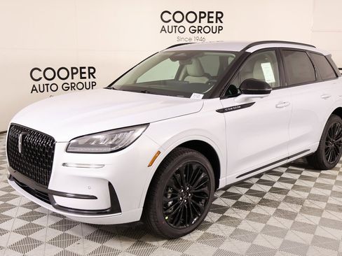 New 2026 Lincoln Corsair Premiere image 11