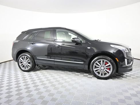 Used 2025 Cadillac XT5 Sportv w/ Technology Package AWD/4WD image 8