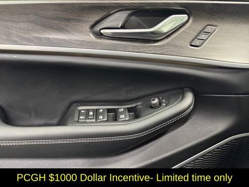 New 2026 Jeep Grand Cherokee Limited image 25