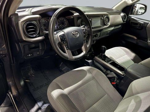 Used 2019 Toyota Tacoma SR5 image 30