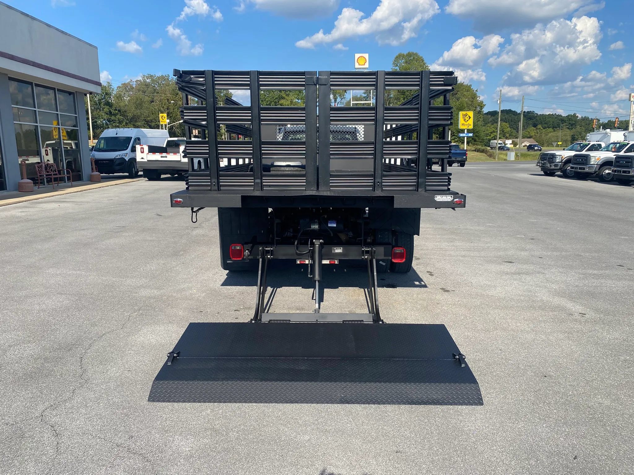 Used 2016 RAM 4500 Tradesman RWD image 24