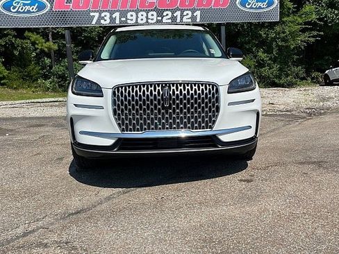Used 2023 Lincoln Corsair FWD image 2