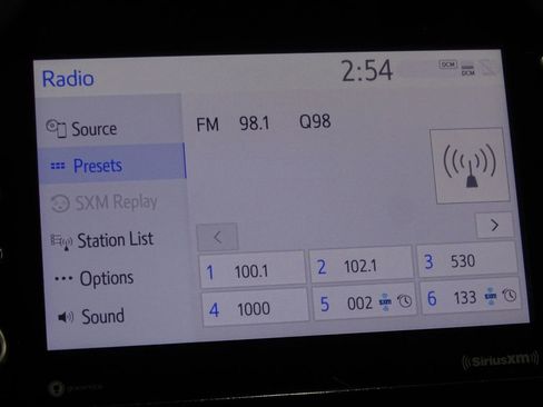 Used 2023 Toyota Camry LE image 31