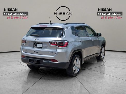 Used 2022 Jeep Compass Latitude w/ Convenience Group AWD/4WD image 8