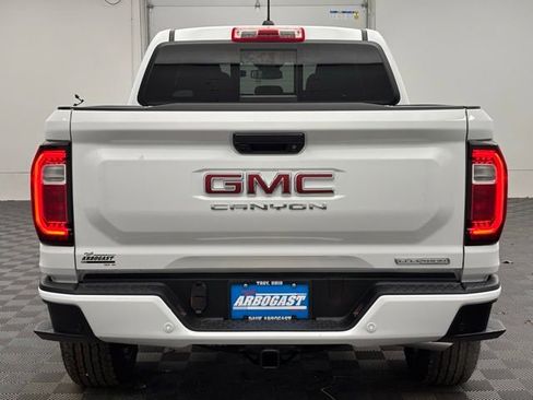New 2026 GMC Canyon Elevation image 8