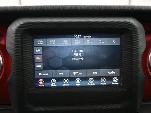 Used 2021 Jeep Gladiator Rubicon w/ Cold Weather Group AWD/4WD image 11