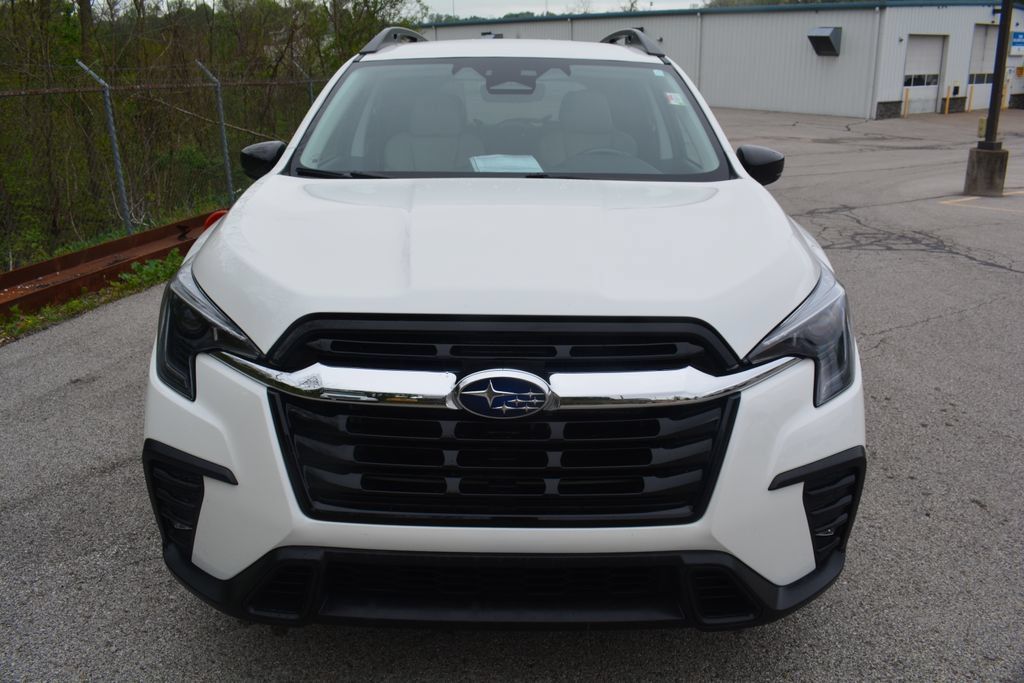 Used 2024 Subaru Ascent Limited AWD/4WD image 2