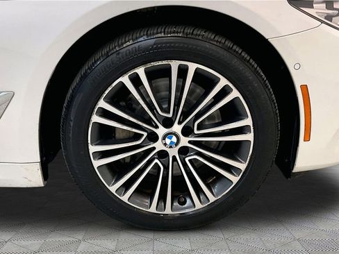 Used 2017 BMW 530i xDrive AWD/4WD image 32