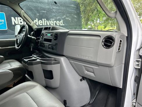 Used 2024 Ford E-450 and Econoline 450 Super Duty w/ Power Windows & Locks Group RWD image 24