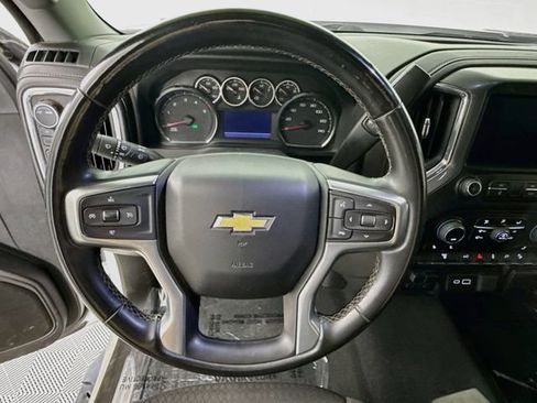 Used 2023 Chevrolet Silverado 2500 LT AWD/4WD image 12
