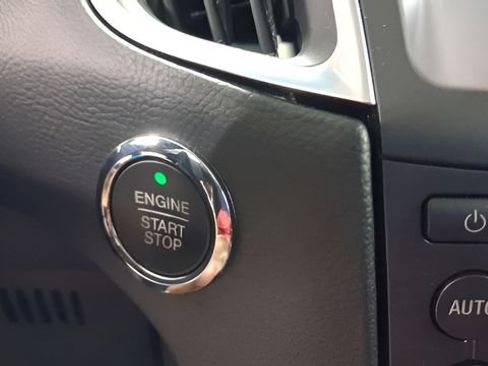 Used 2015 Ford Edge Titanium w/ Equipment Group 301A FWD image 35