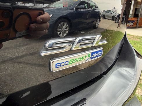 Used 2018 Ford Edge SEL w/ Equipment Group 201A image 31