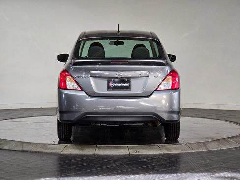 Used 2018 Nissan Versa SV image 8