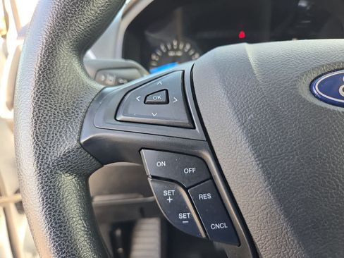 Used 2020 Ford Edge SE FWD image 20