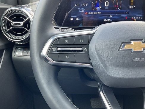 Used 2026 Chevrolet Equinox LT w/ Convenience Package II FWD image 18