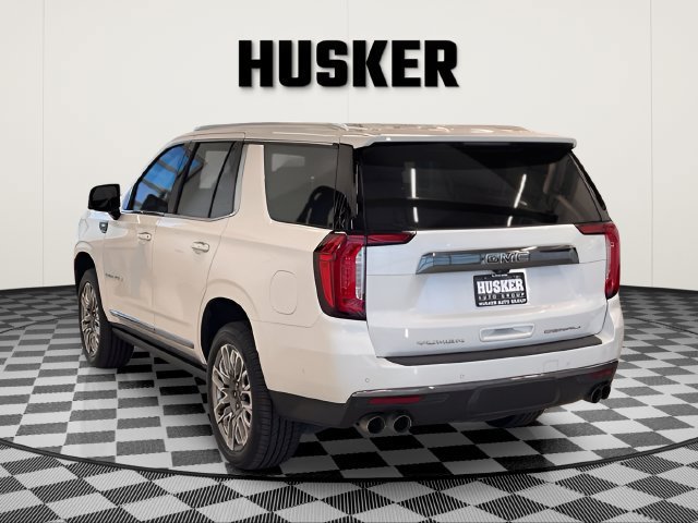 Certified 2024 GMC Yukon Denali Ultimate w/ LPO, Illumination Package AWD/4WD image 4