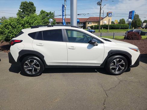 Used 2024 Subaru Crosstrek 2.0i Premium AWD/4WD image 7