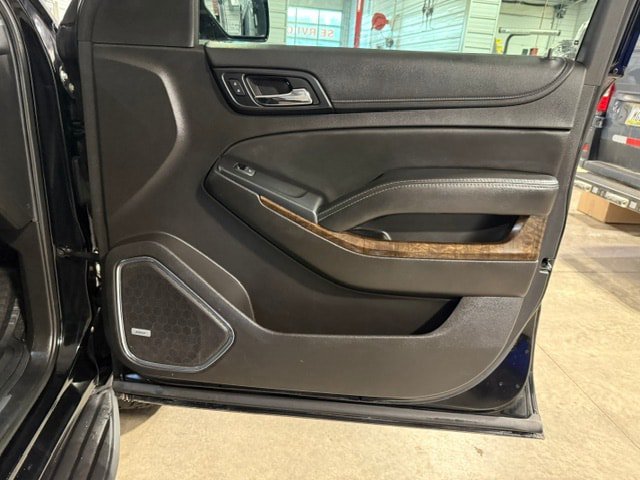 Used 2017 Chevrolet Suburban LT AWD/4WD image 7