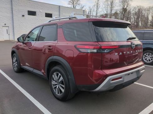 Used 2023 Nissan Pathfinder SL image 7