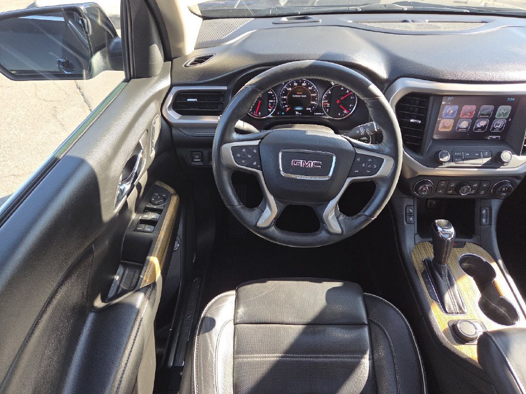 Used 2017 GMC Acadia Denali AWD/4WD image 32