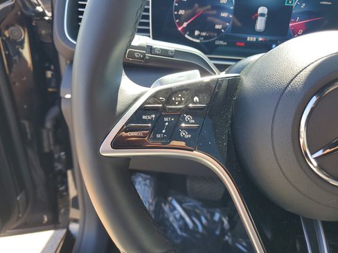 Certified 2025 Mercedes-Benz GLE 580 4MATIC image 36