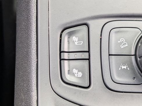 Used 2021 GMC Terrain SLT w/ Elevation Edition image 34