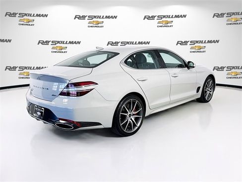 Used 2025 Genesis G70 2.5T image 7