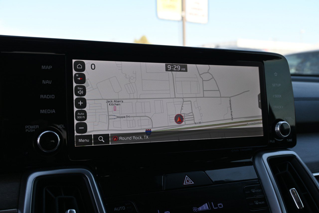 Used 2023 Kia Sorento EX w/ Panoramic Sunroof Package FWD image 12