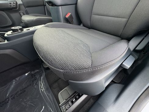 New 2025 Ford Maverick XL w/ Equipment Group 101A image 40